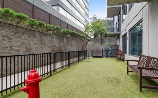 Photo - 3380 Peachtree Rd NE Unit ID1320717P