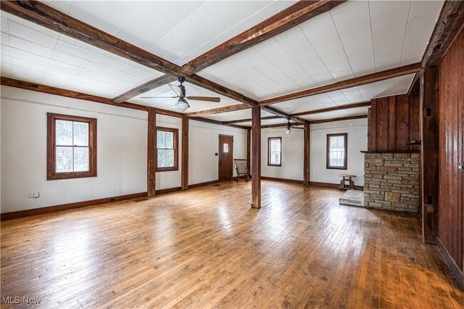 Photo - 15555 Munn Rd