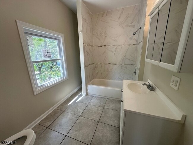 Photo - 195 N 11th St