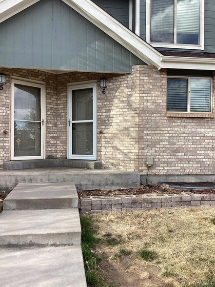 Building Photo - 8733 W Cornell Ave Unit 9