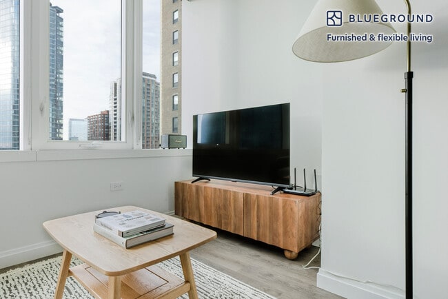 Photo - 1000 S Michigan Ave Unit FL12-ID1348