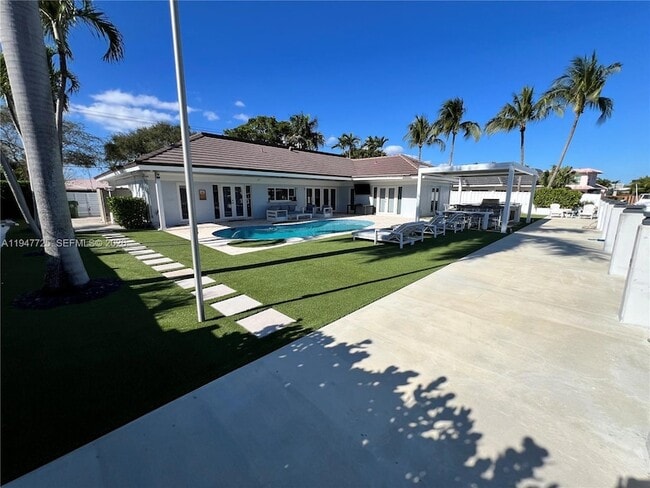 Photo - 5510 Bayview Dr