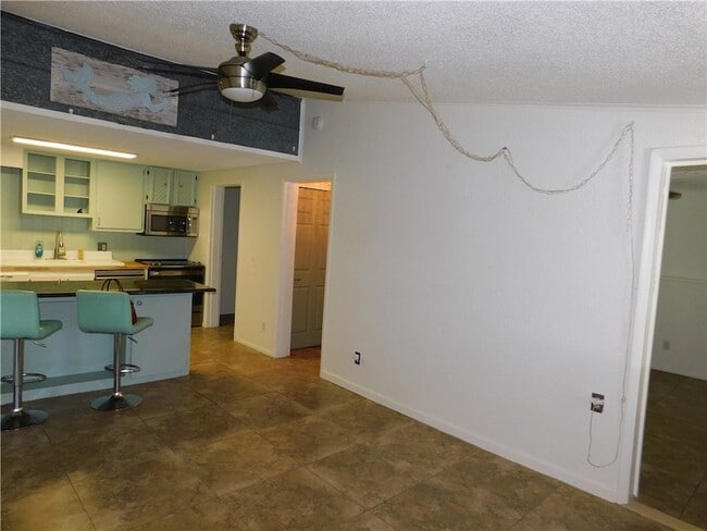 Photo - 485 7th Pl