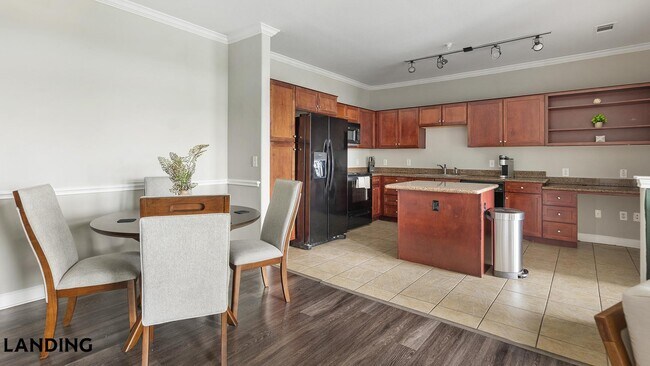 Photo - 6500 Champion Grandview Way Unit 33106
