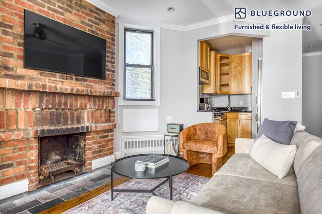 Photo - 209 E 25th St Unit FL3-ID826