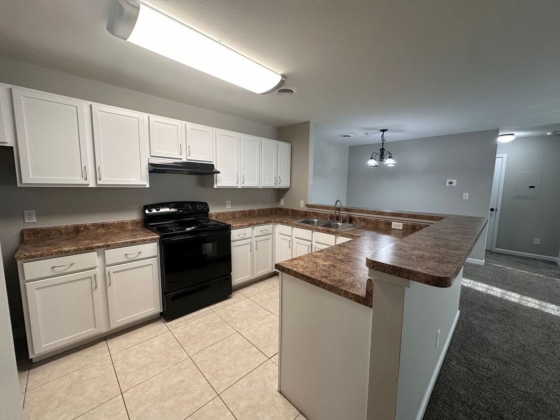 Floor Plan - 2BR/2BATH - Garden Style