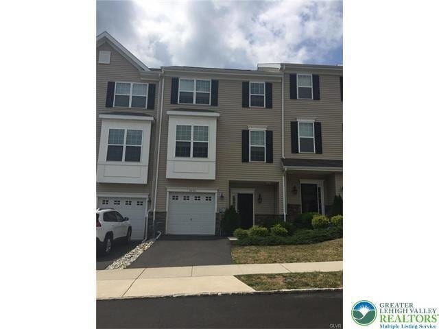 Building Photo - 6092 Valley Forge Dr