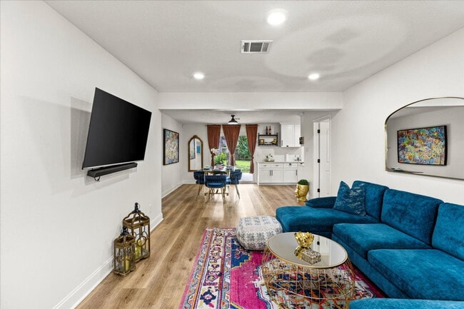 Building Photo - 5803 Farwell Dr Unit SI ID1624278P