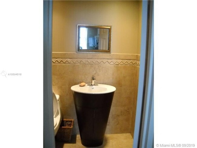 Photo - 3901 S Ocean Dr Unit 8L