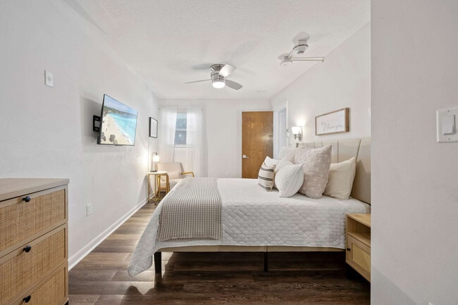 Photo - 105 NE 3rd St Unit ID1044483P