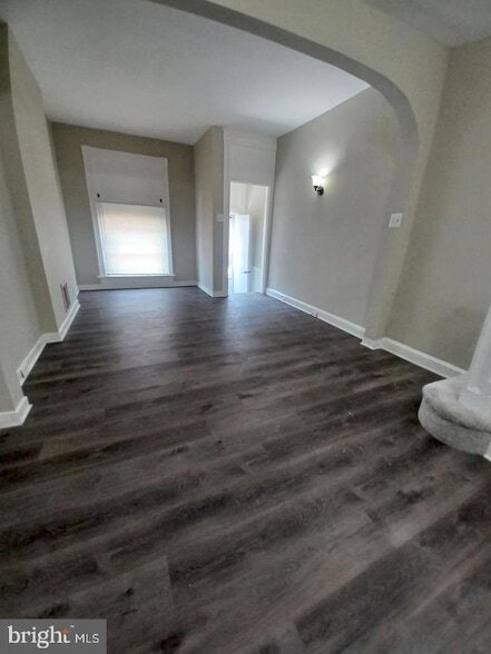 Photo - 711 N Streeper St