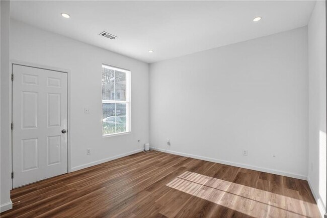 Photo - 4011 Redan Rd