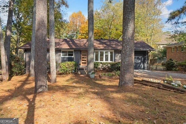 Building Photo - 2958 Harcourt Dr