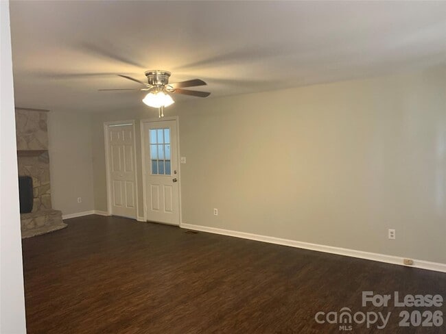 Photo - 2995 Wonderland Ln