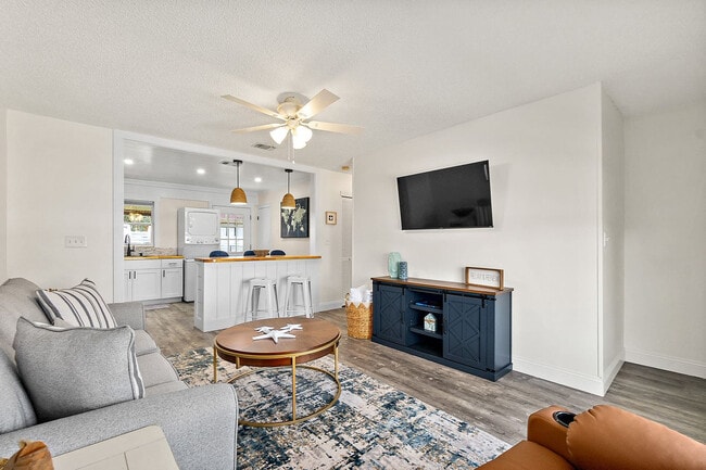 Photo - 103 A St Unit ID1281920P