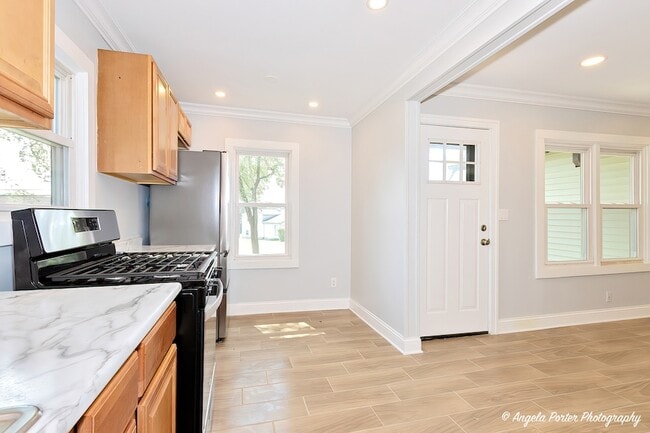 Photo - 1501 Round Lake Dr