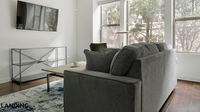 Photo - 2420 Peachtree Rd NW Unit 1114