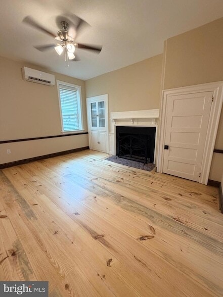 Photo - 121 E Union St