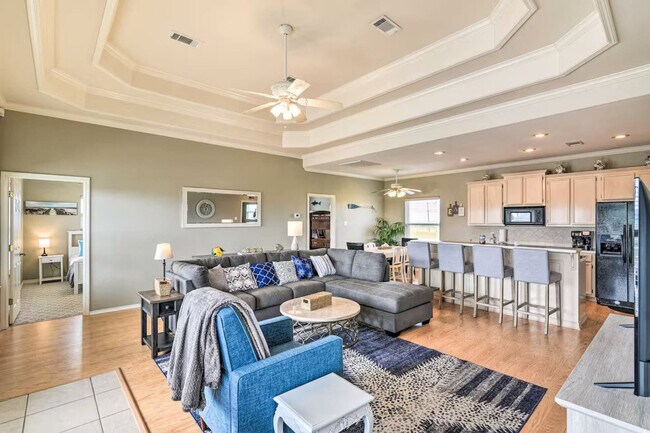 Building Photo - 3229 Castle Dr Unit SI ID1353849P