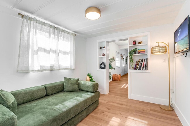 Photo - 1336 NE 14th Ave Unit SI FL1-ID1475647P