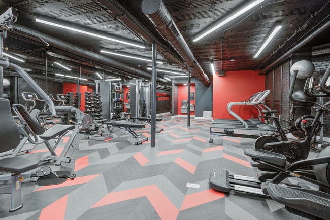 Photo - Connecticut Plaza