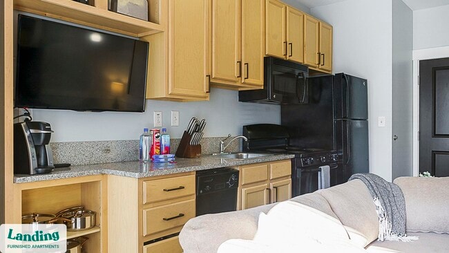 Photo - 335 W 9th St Unit 148.1403794