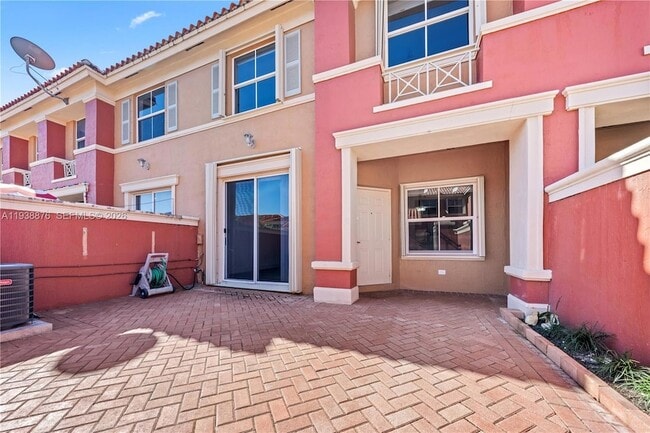 Building Photo - 6141 NW 115th Pl