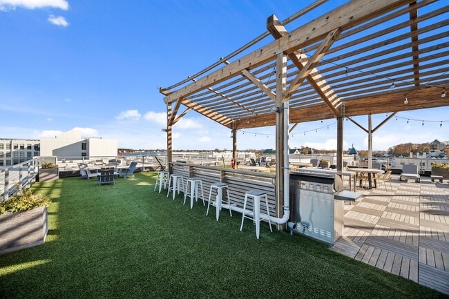 Photo - 19 Day St Unit 402