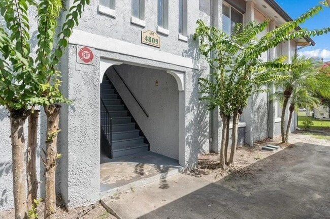 Building Photo - 4809 S Texas Ave Unit 4809D