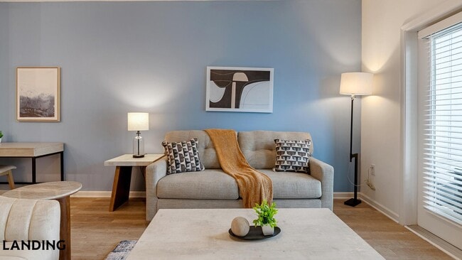 Building Photo - 4355 Tapestry Headwaters Dr Unit 4340-115