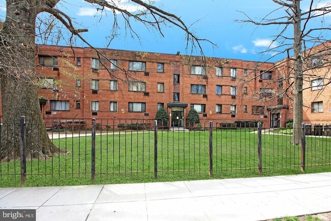 Photo - 4731 1st St SW Unit 303