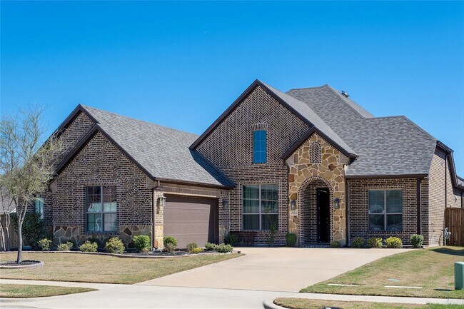 Building Photo - 601 Cherry Tree Ln