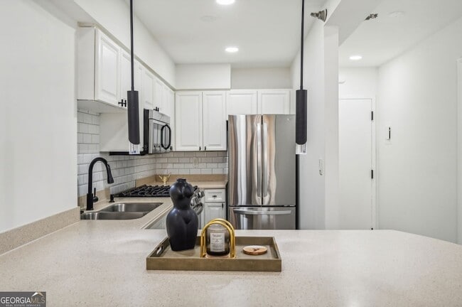 Photo - 2479 Peachtree Rd NE Unit 612