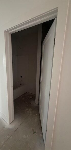 Photo - 1010 N Kansas St