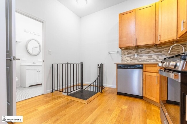 Photo - 200 Sackett St Unit 1F