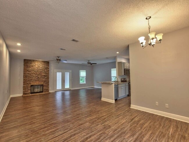 Photo - 621 Bob Miller Rd