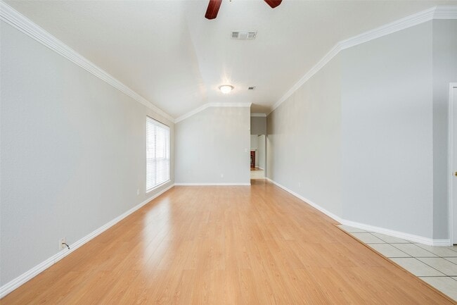 Photo - 5900 Rising Meadow Dr