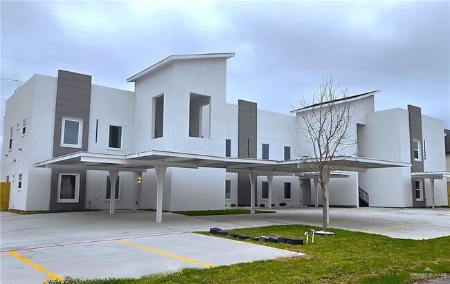 Building Photo - 3201 Magdalena St Unit 5