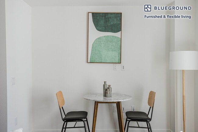 Photo - 201 The Promenade N Unit FL7-ID1260