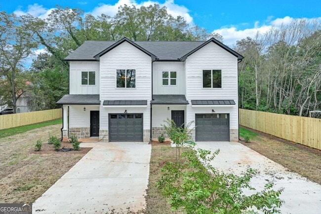 Building Photo - 44 Bond St Unit A