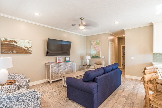 Building Photo - 202 Jasmine Pl Unit SI ID1049735P