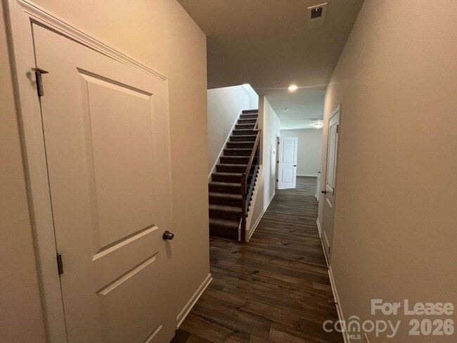 Photo - 1120 Langston Ln