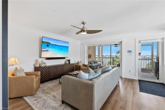 Photo - 3500 Gulf Shore Blvd N