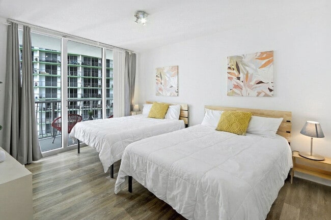 Photo - 1750 N Bayshore Dr Unit SI ID1424251P