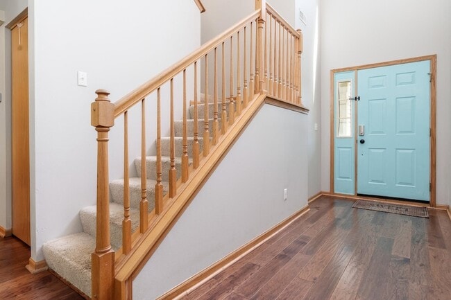 Photo - 9006 Leicester Way