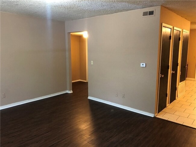 Photo - 605 N Betty Jo Dr Unit 2