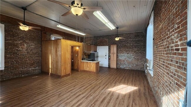 Photo - 2594 Front St Unit 5