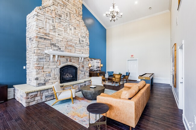 Clubhouse - Graycliff Luxury Townhomes