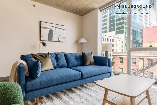 Building Photo - 601 W Jackson Blvd Unit FL12-ID1339