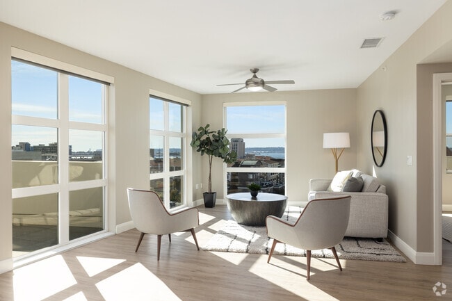 Spacious Layouts - Vici Luxury Rentals - Little Italy